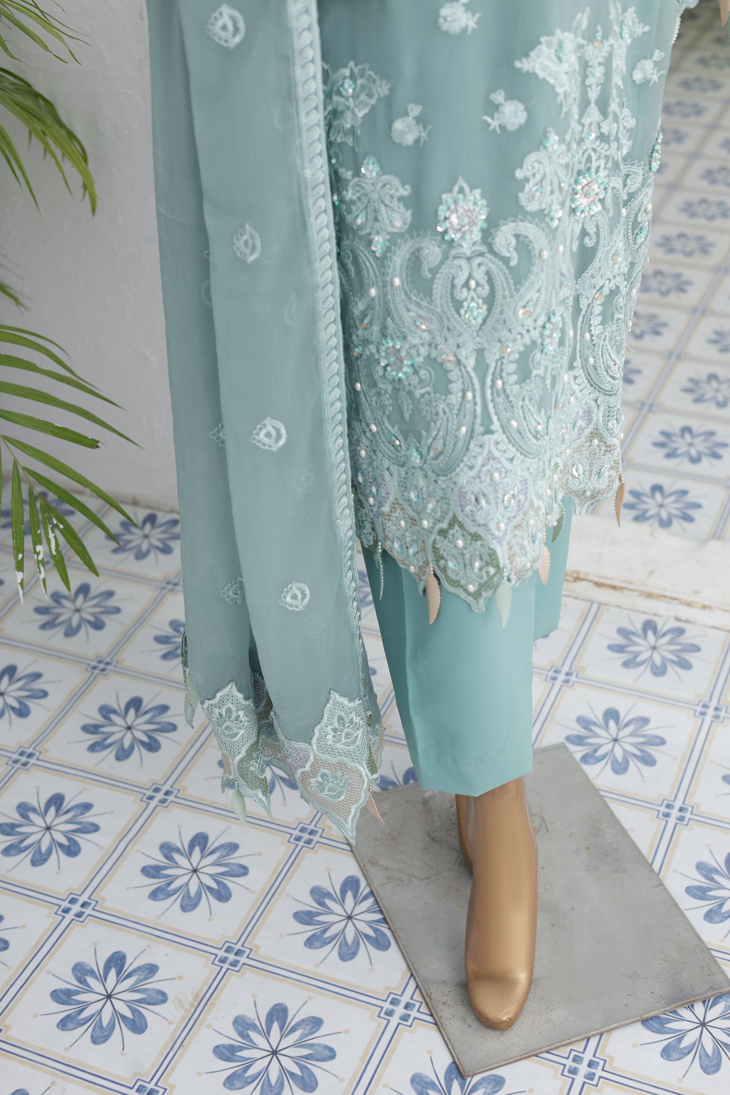 Husn-E-Suroshi Chiffon Collection 2025 | SR-05 (THANDAK)